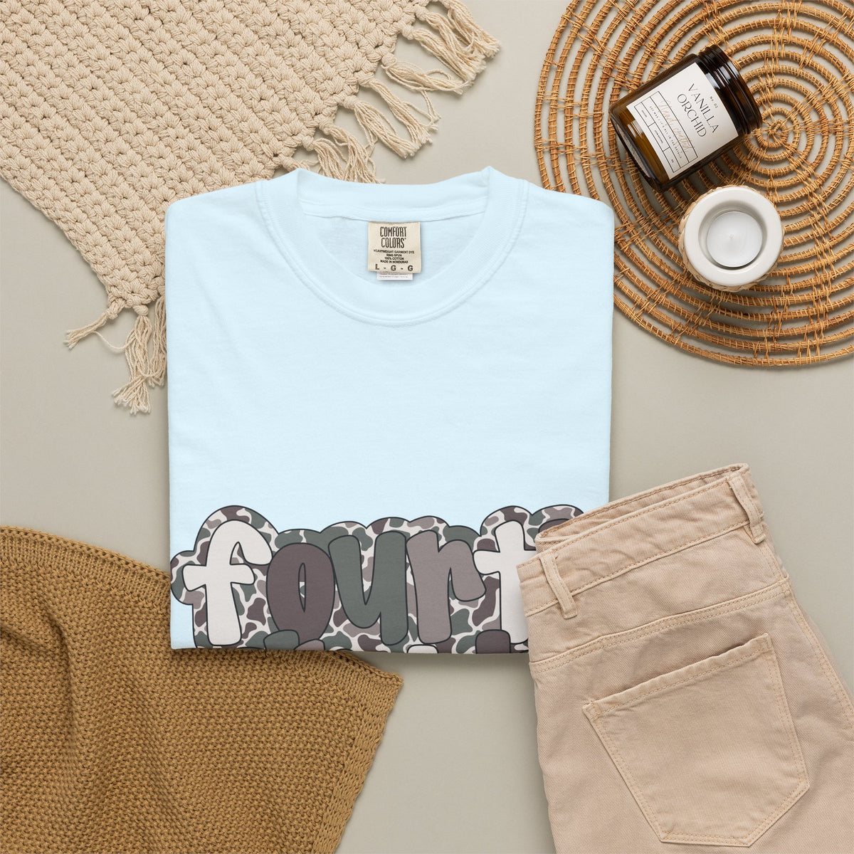 Hello Fourth Grade Camo Back to School T-Shirt - Chambray Comfort Colors Garment-Dyed Tee